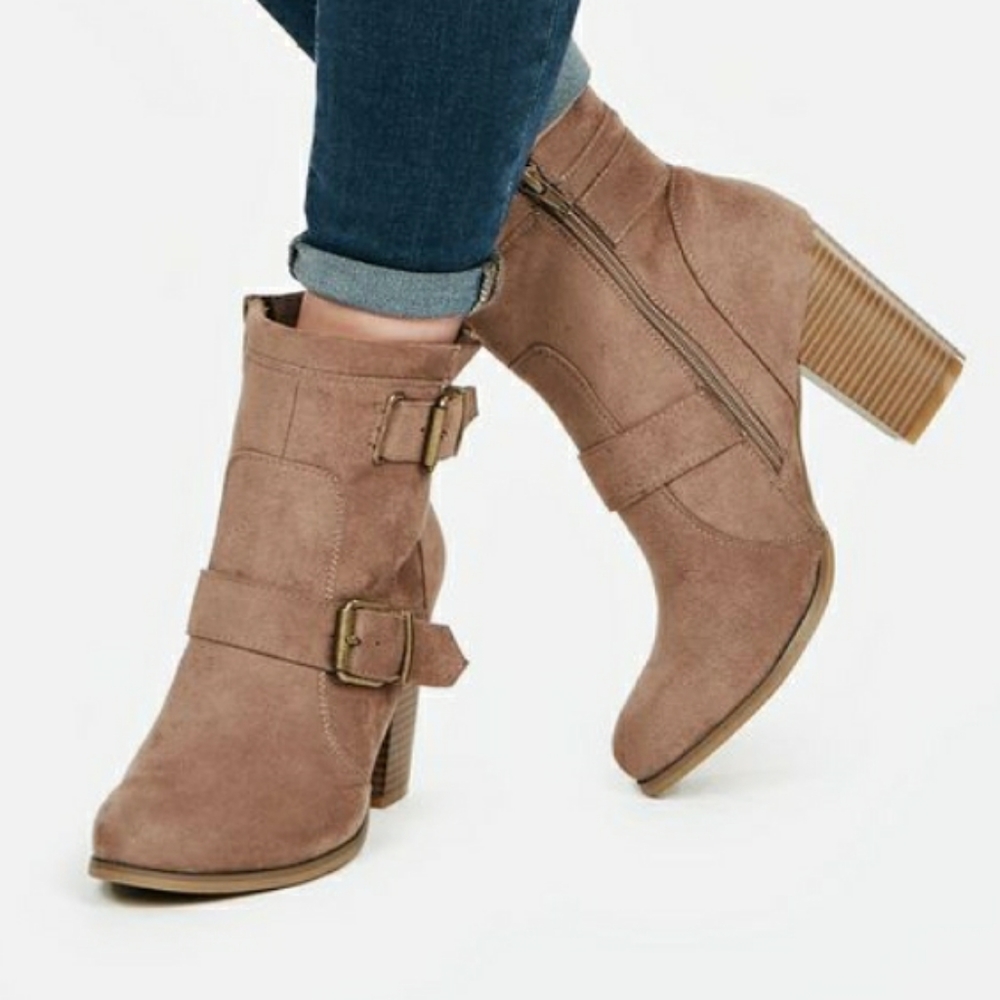 BRAND NEW | Daphnee Bootie | Justfab